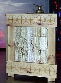 Ein Bild des Taufbeckens.